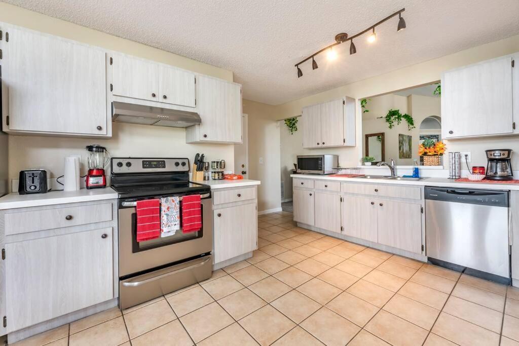 Vacation Home With Private Pool Near Disney World كيسيمي المظهر الخارجي الصورة